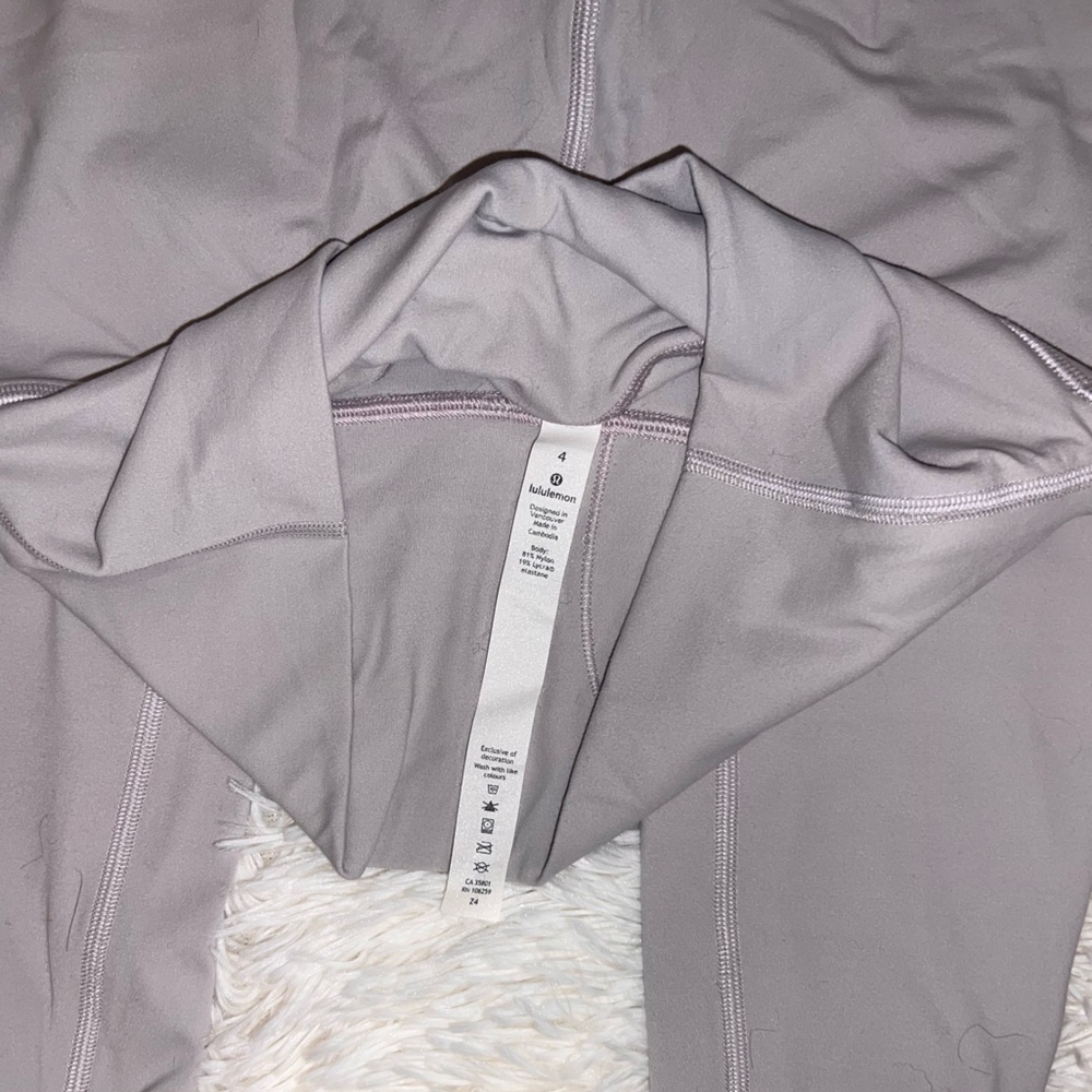 lululemon athletica Gray Leggings - Picture 5 of 5